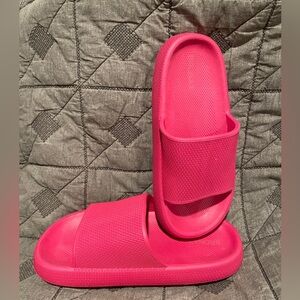 BRONX Hot Pink Platform Slides Sandals size 37-38 (7-8)